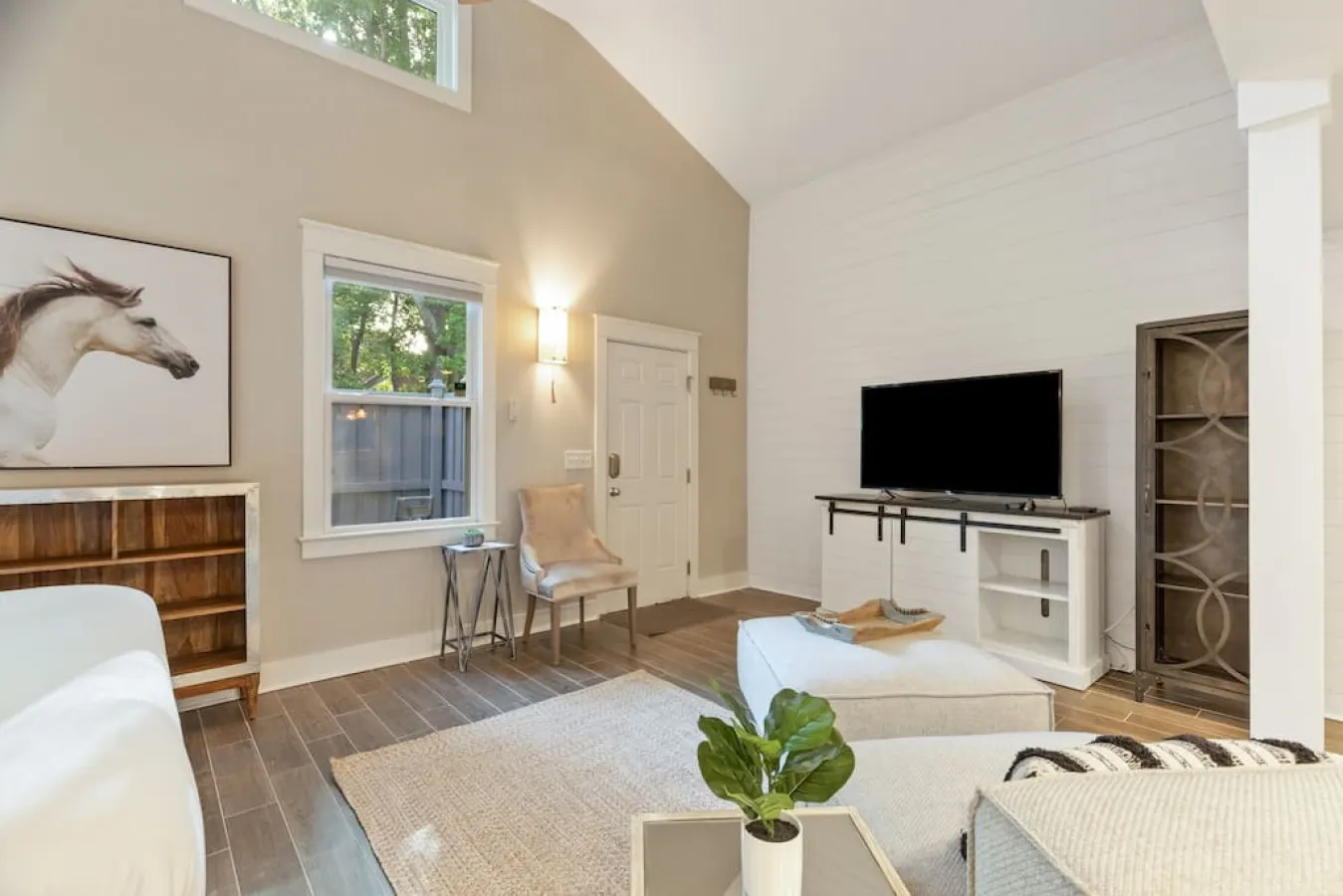 Cloud Nine- Minutes to Downtown Charleston, Shem Creek & Beach — photo 2