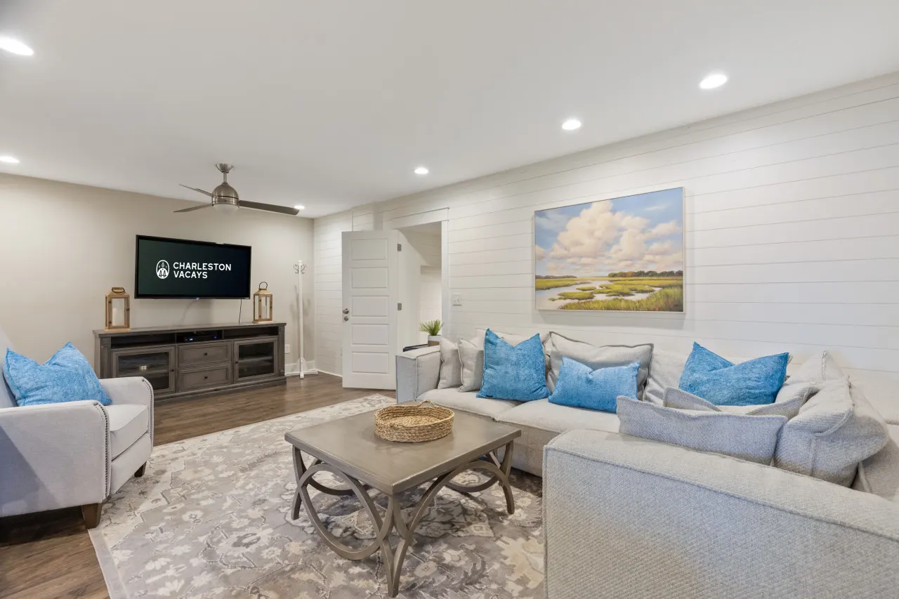 Cloud Nine- Minutes to Downtown Charleston, Shem Creek & Beach — photo 4
