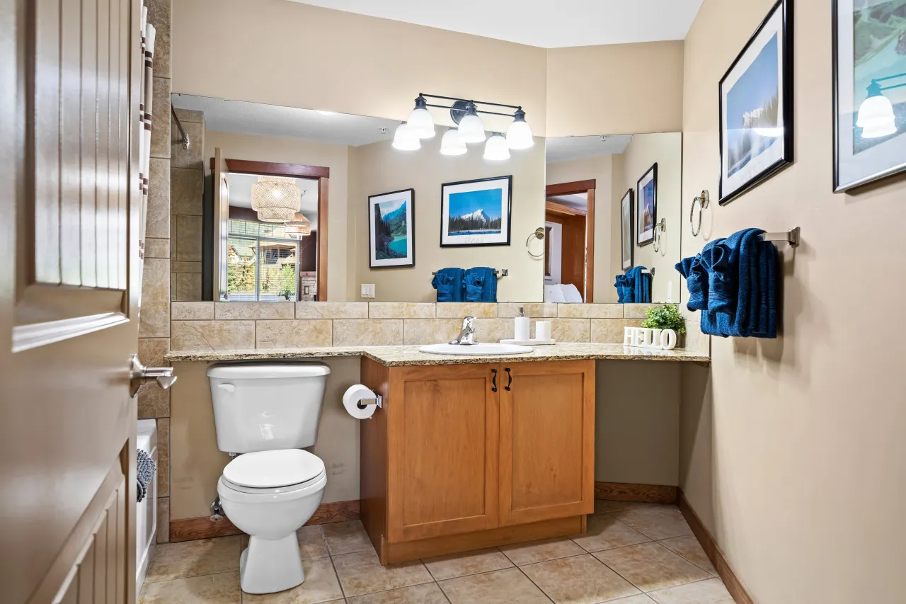 InstantSuites-Romantic Mt. View Suite Banff 16