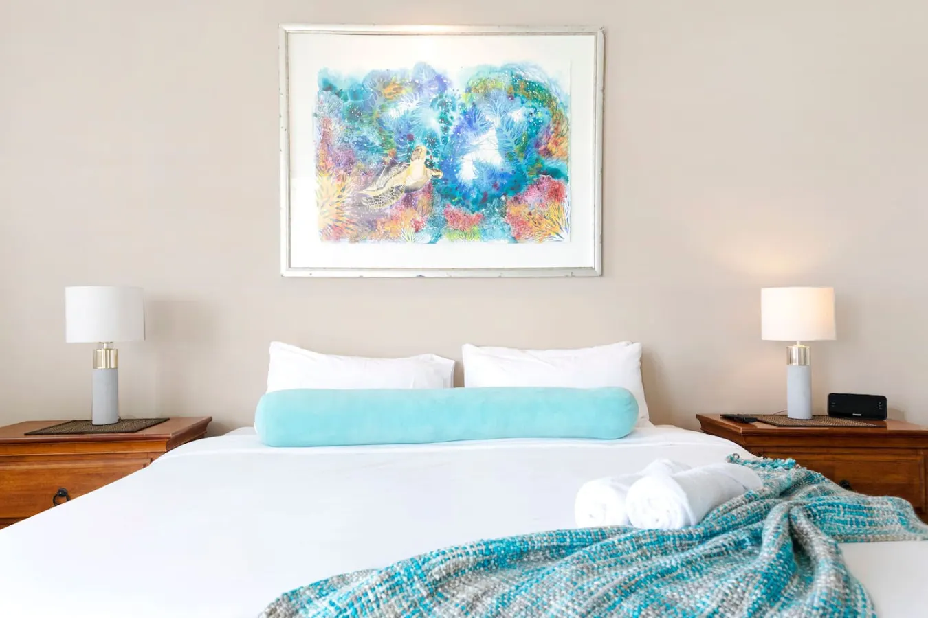 Zen Paradise ~ 2BR harbour view apt with Cruiseliner views, Waterfront Precinct 10