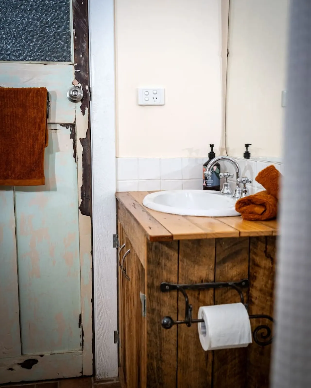 Leura Haven Homestead: Rustic Mountain Cottage 12