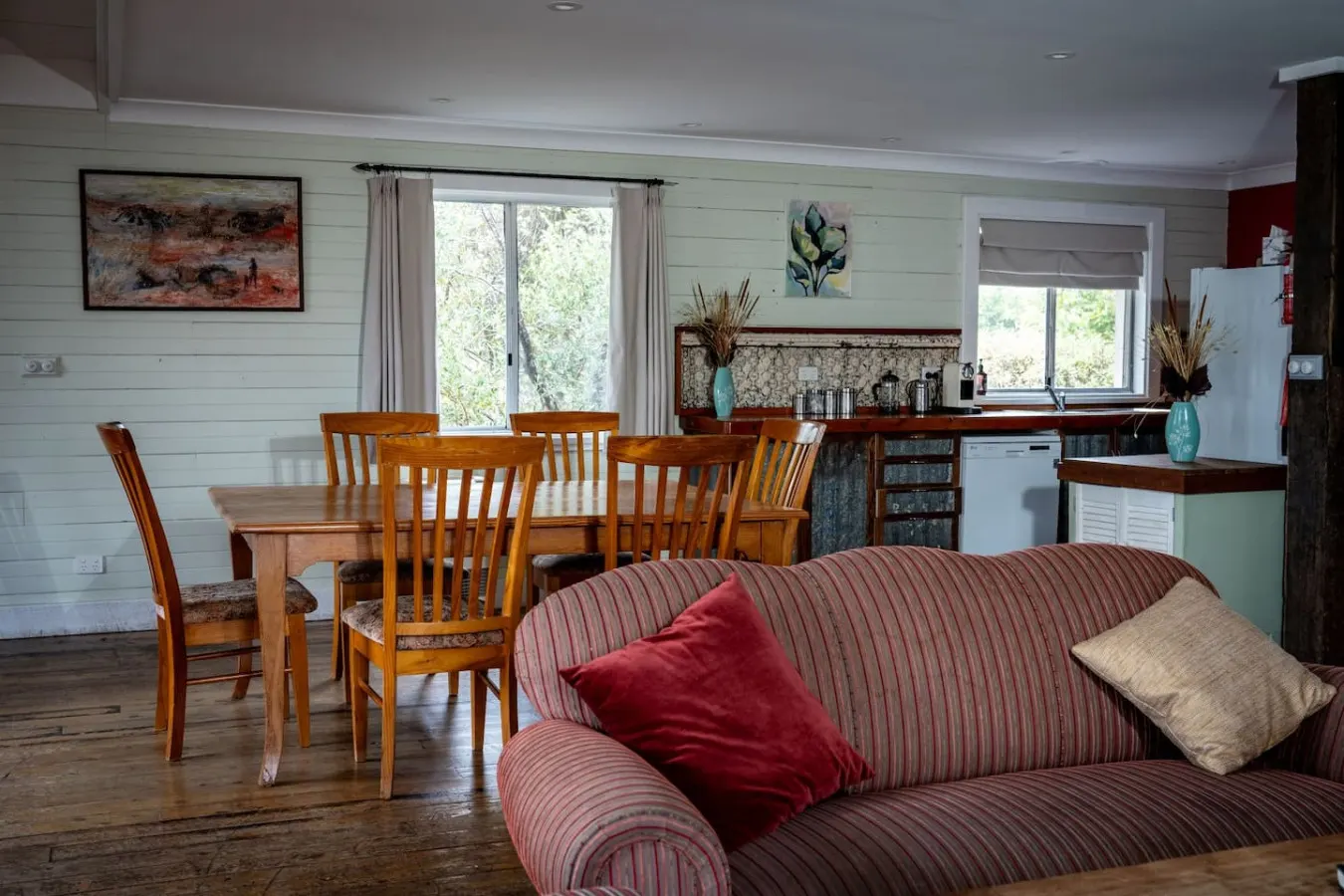 Leura Haven Homestead: Rustic Mountain Cottage — photo 5