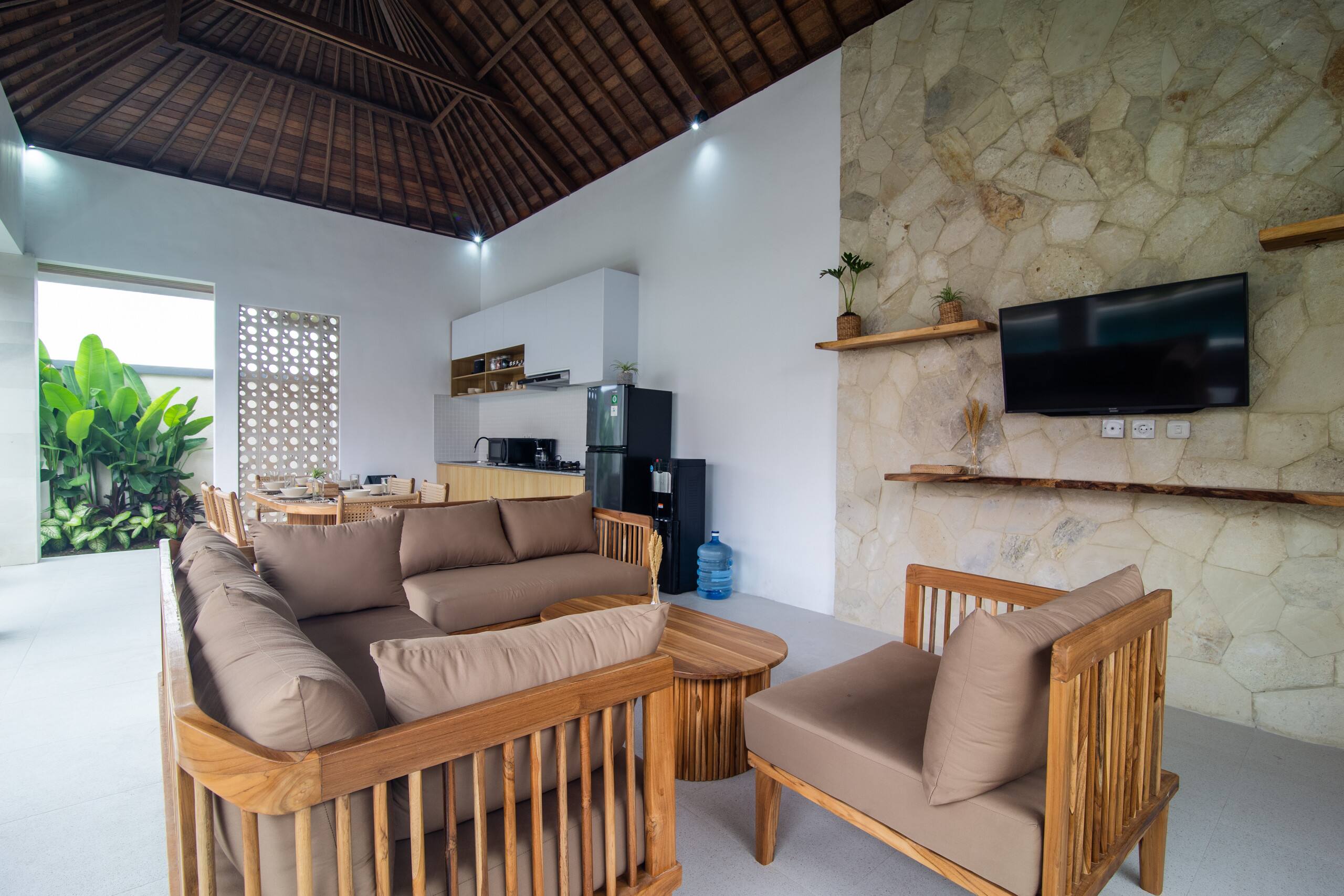 Simple & Magical Villas Almaya 2 9