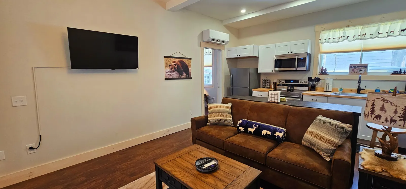 Pleasant Street Retreat 4