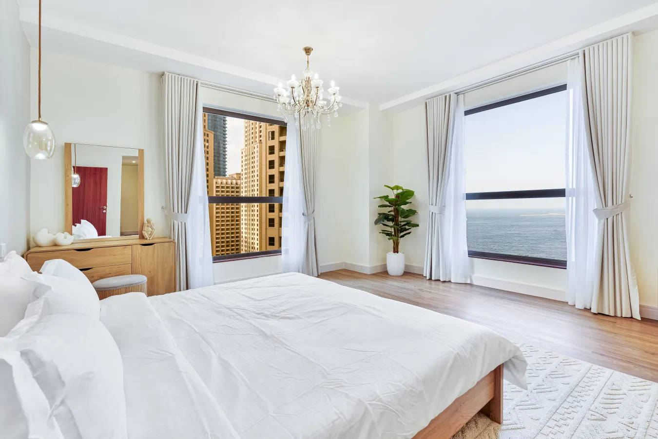 Savis Home – Oceanfront Serenity & Marina Views 1