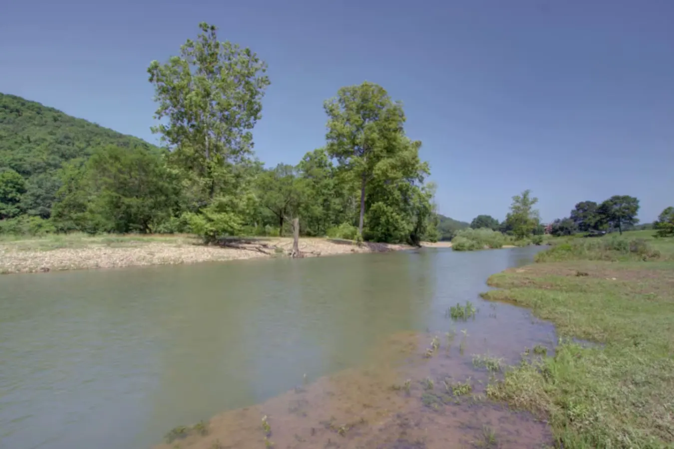 The Hangout on the Caddo River 14