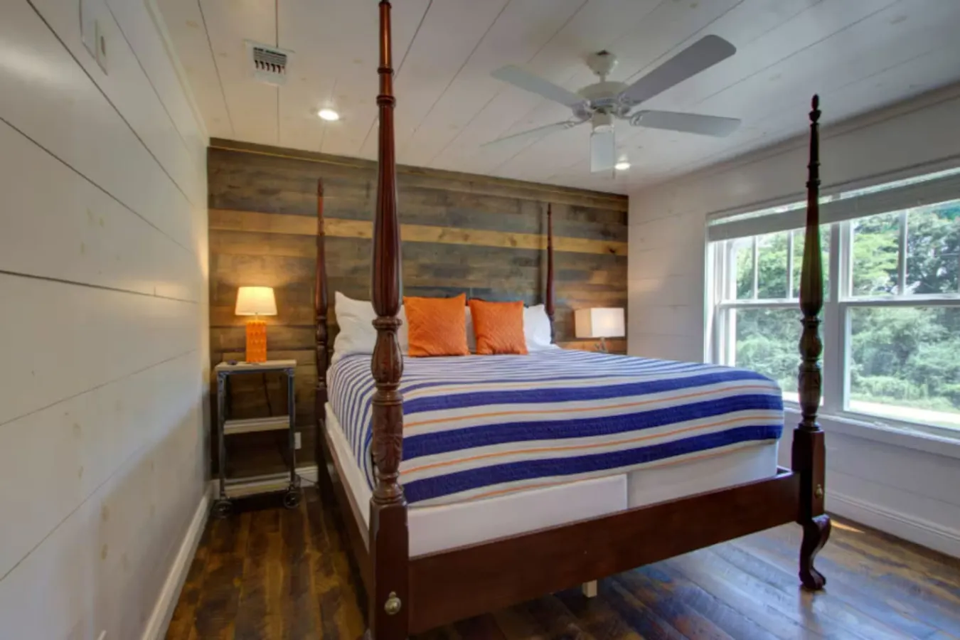 The Hangout on the Caddo River 6