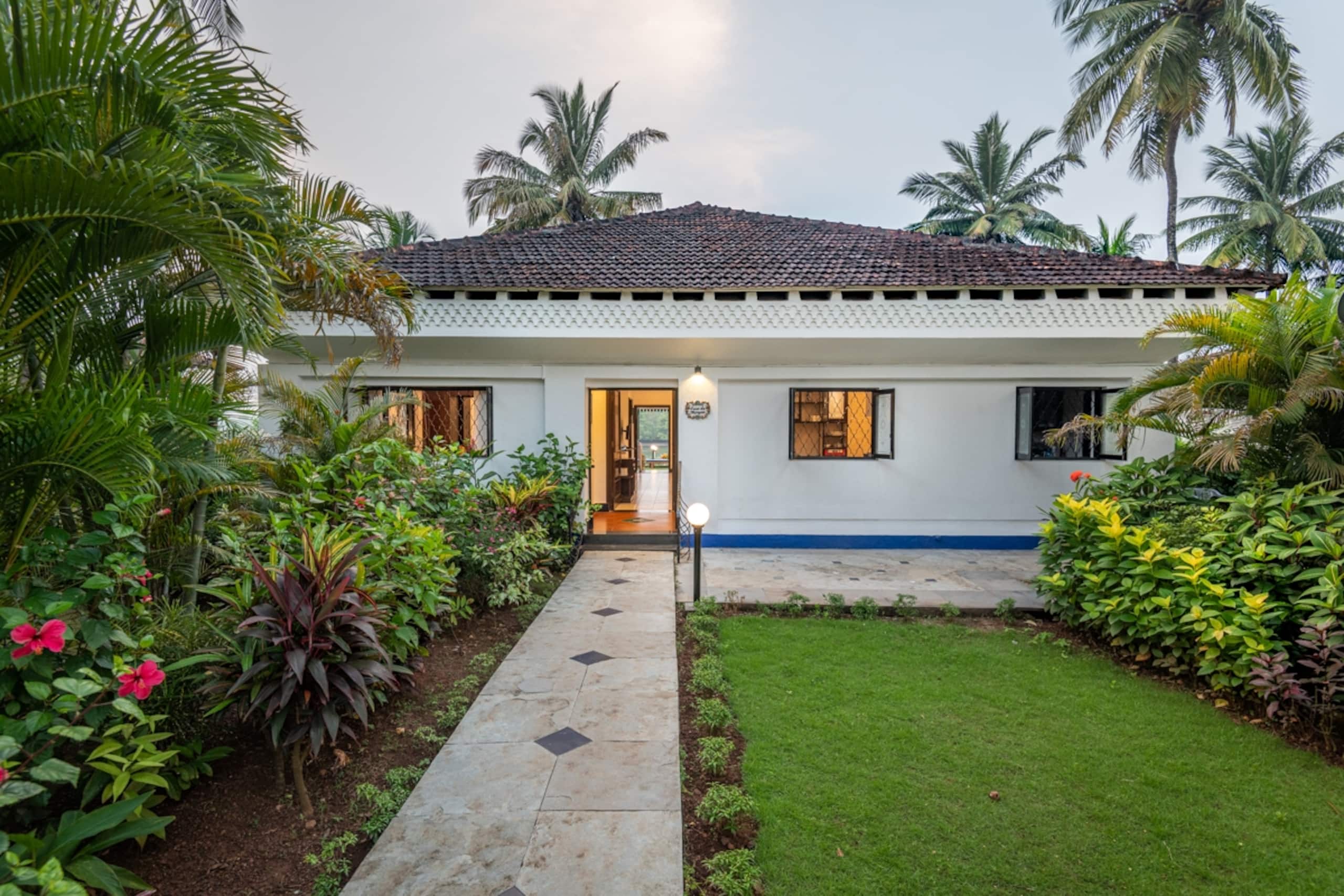 RIVERFRONT VILLA 3BHK Riverfront Villa 8