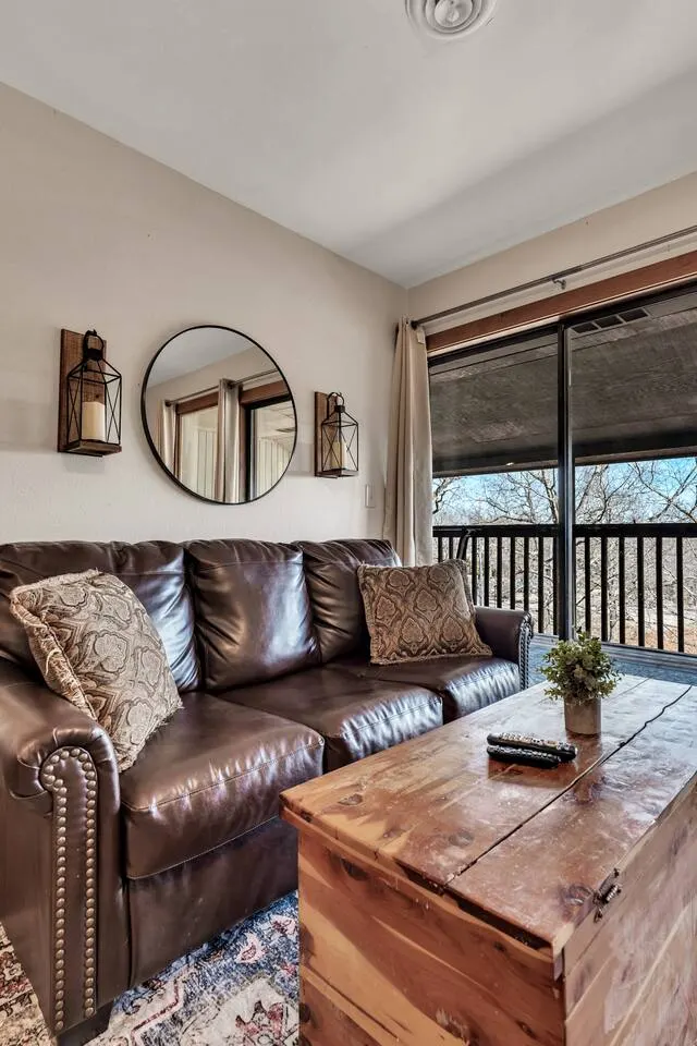 Gorgeous Ozark Mtn Views/Fishing Lake/SDC 5 min! — photo 5