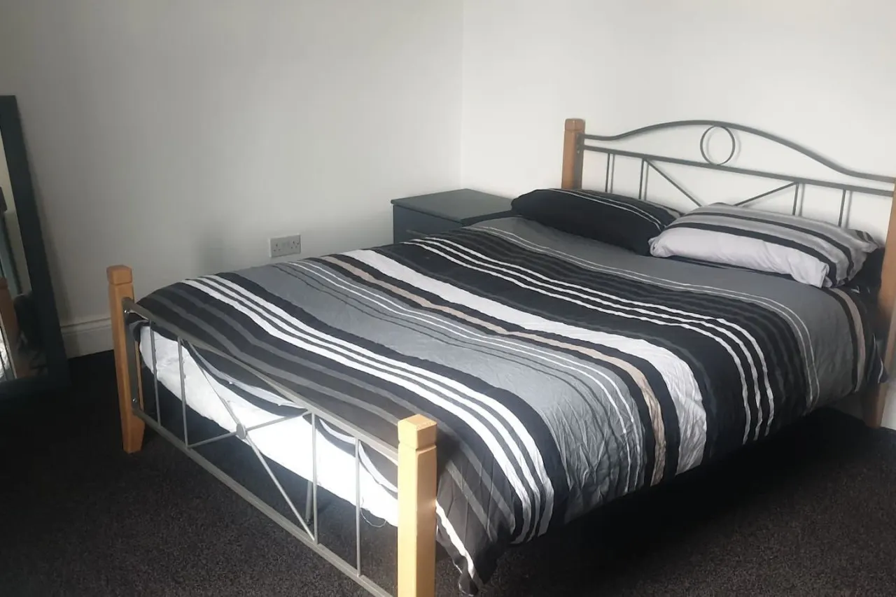 Hullidays》University Quarter 4 Bed House 4