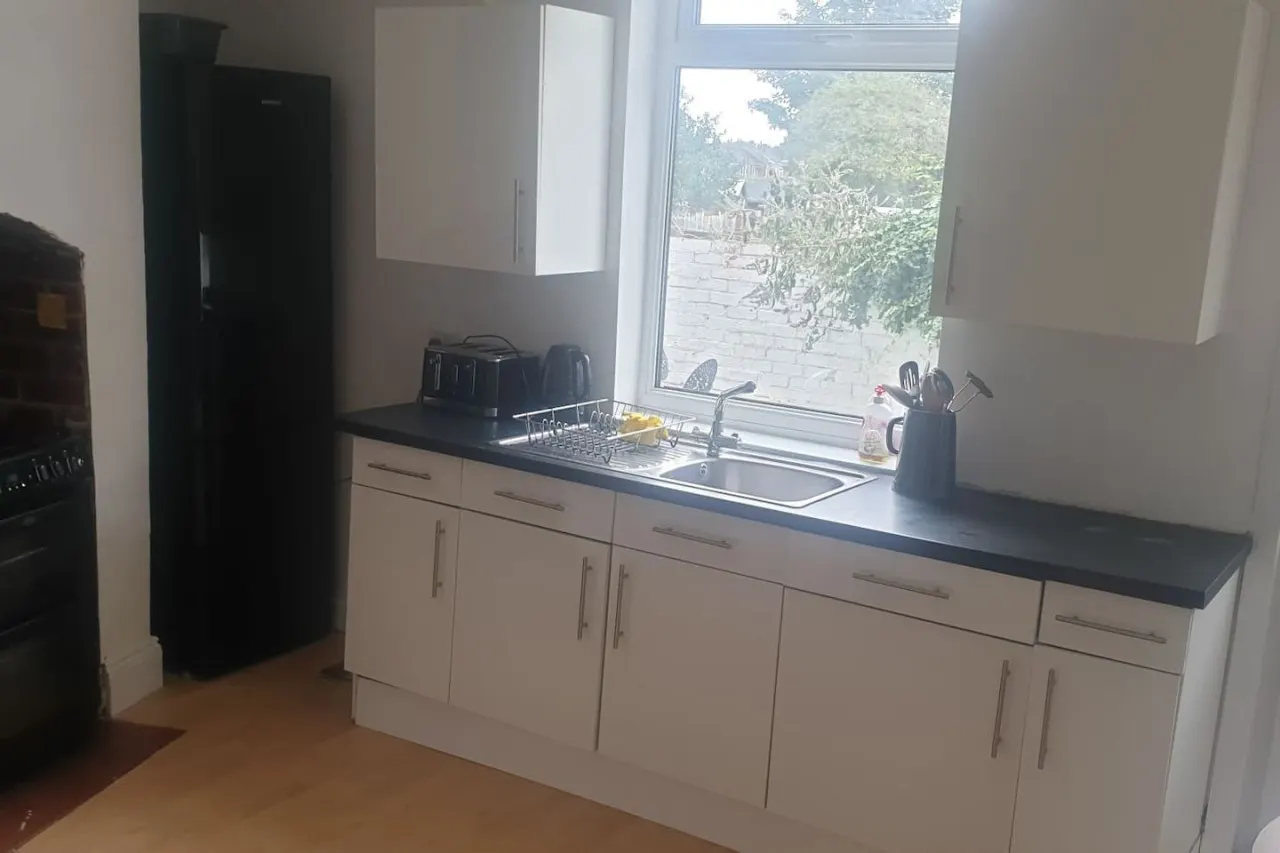 Hullidays》University Quarter 4 Bed House 5