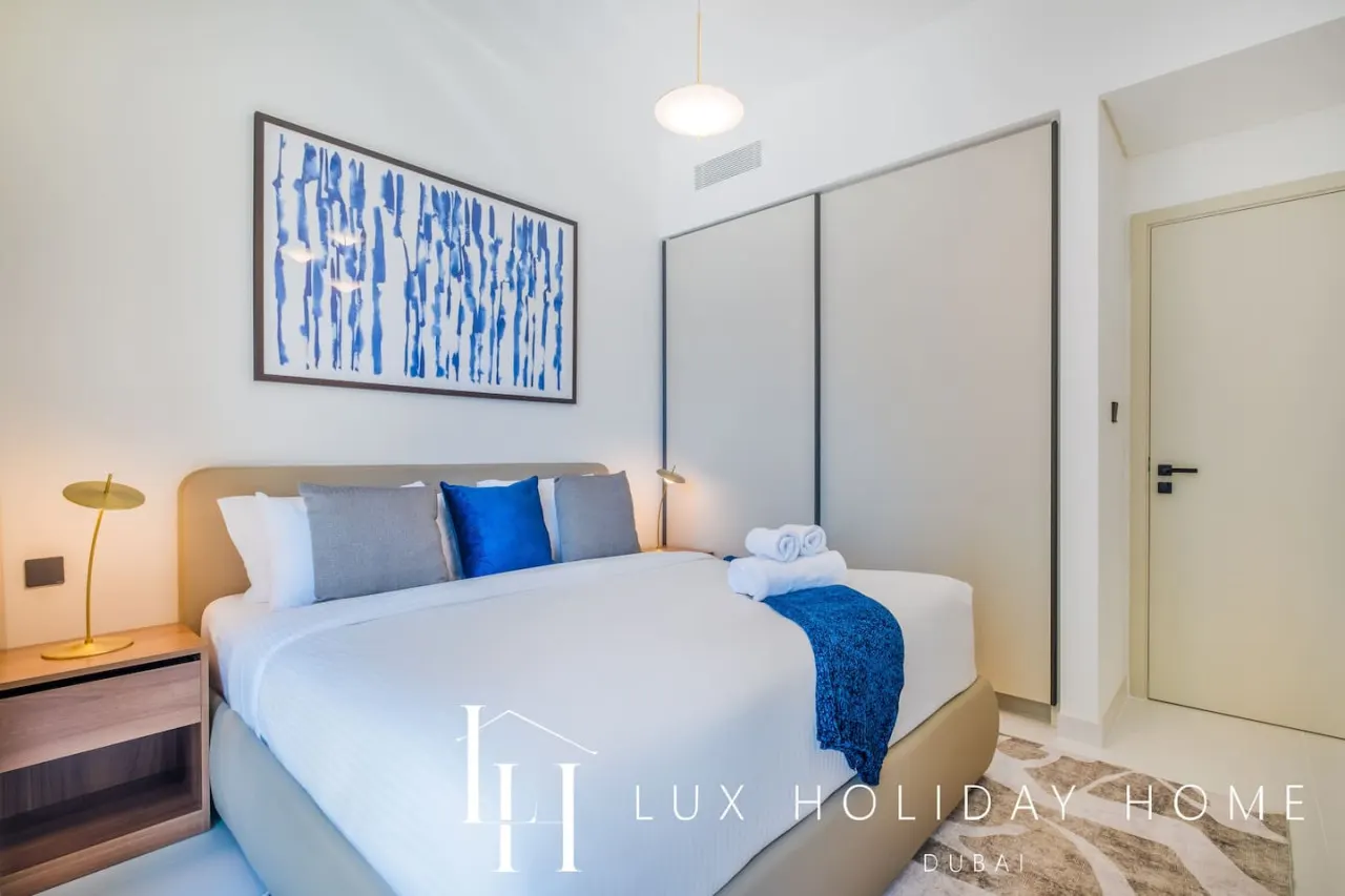 LUX The Marina Vista Beachfront Suite 4 16