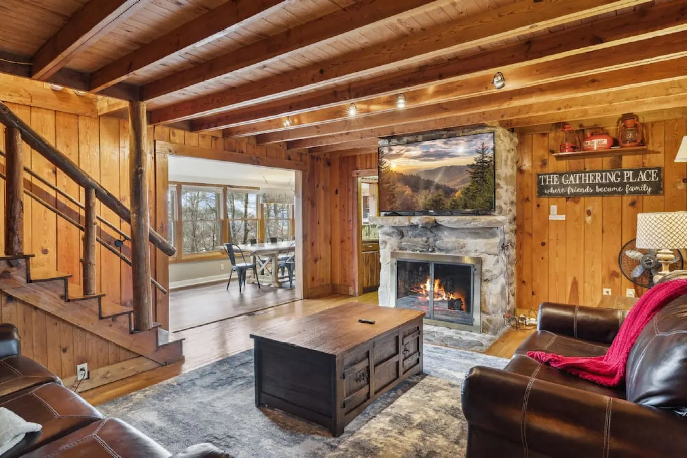 Whiskey Ridge Lodge ~ Cozy-Chic Cabin with Spa Tub & Sweeping Views 9