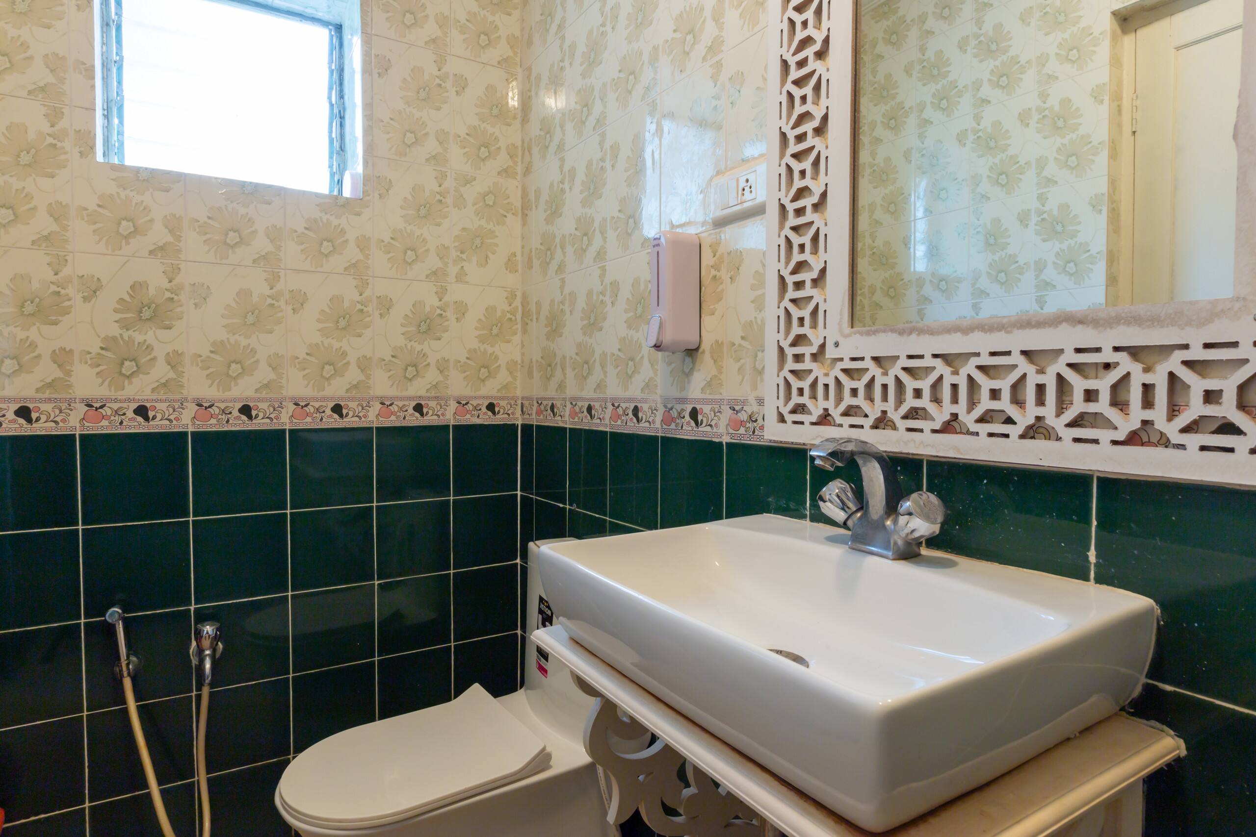 3rd RoomzAway: Pool, Kitchen, Wi-Fi 23