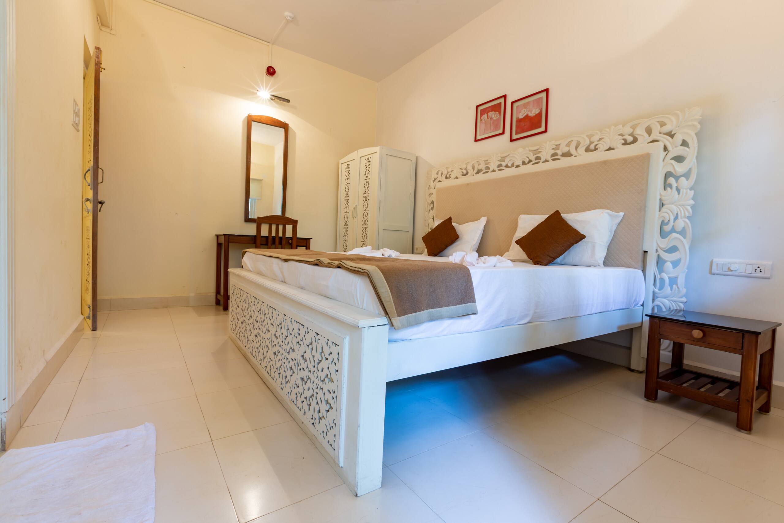 3rd RoomzAway: Pool, Kitchen, Wi-Fi 36