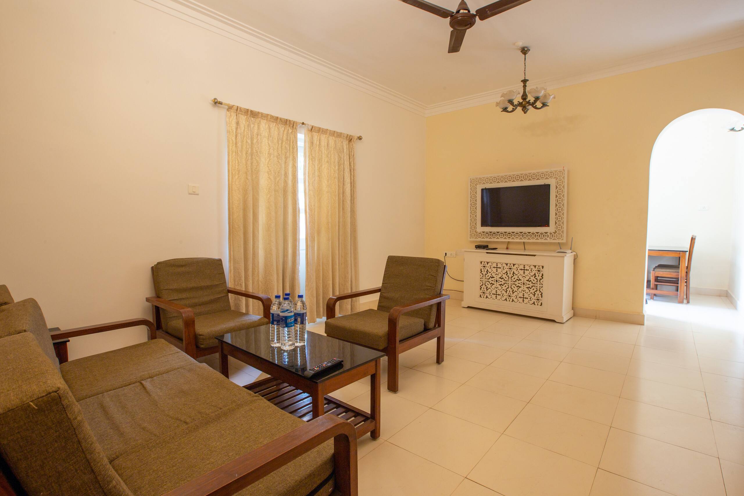 3rd RoomzAway: Pool, Kitchen, Wi-Fi 9
