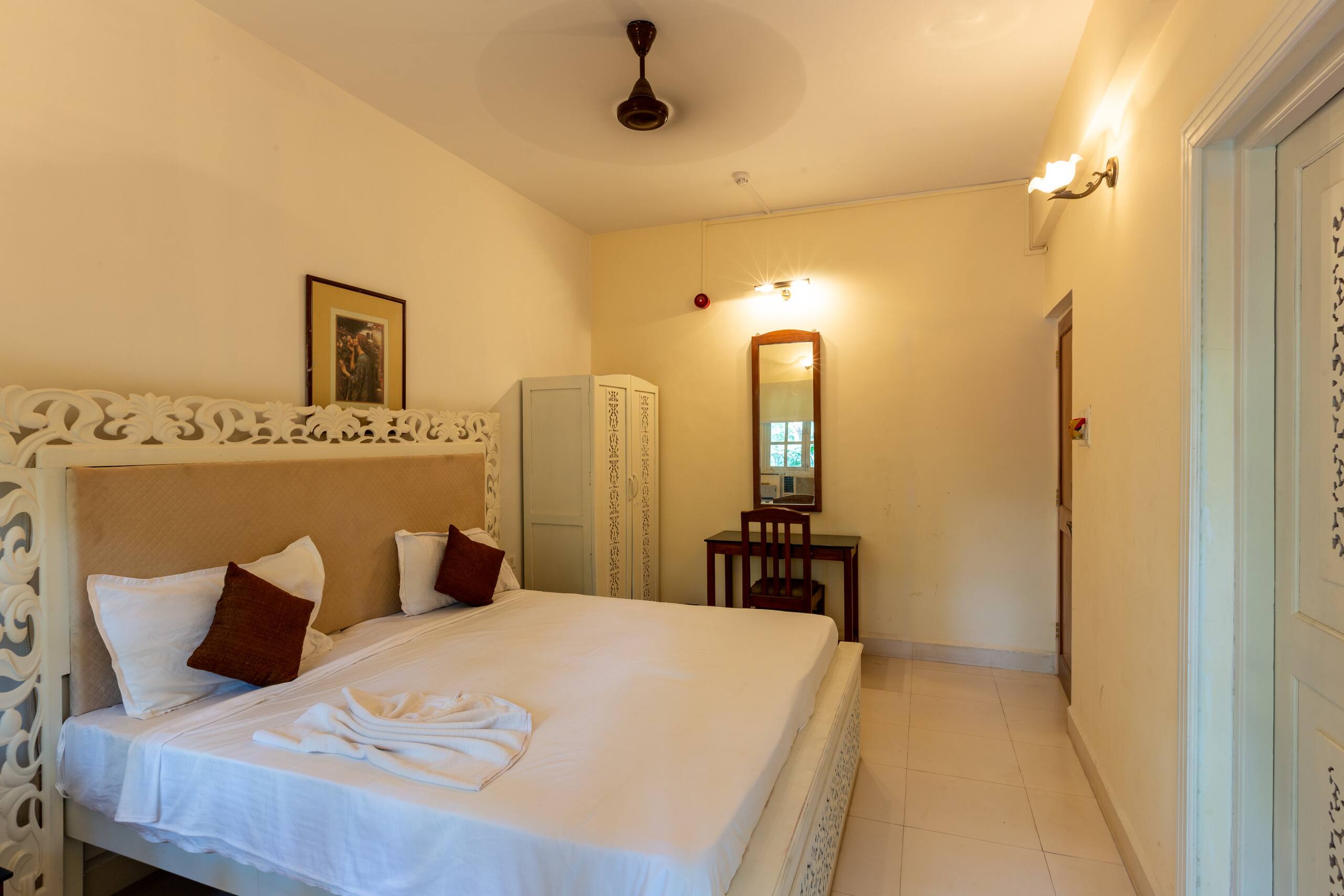 3rd RoomzAway: Pool, Kitchen, Wi-Fi 32