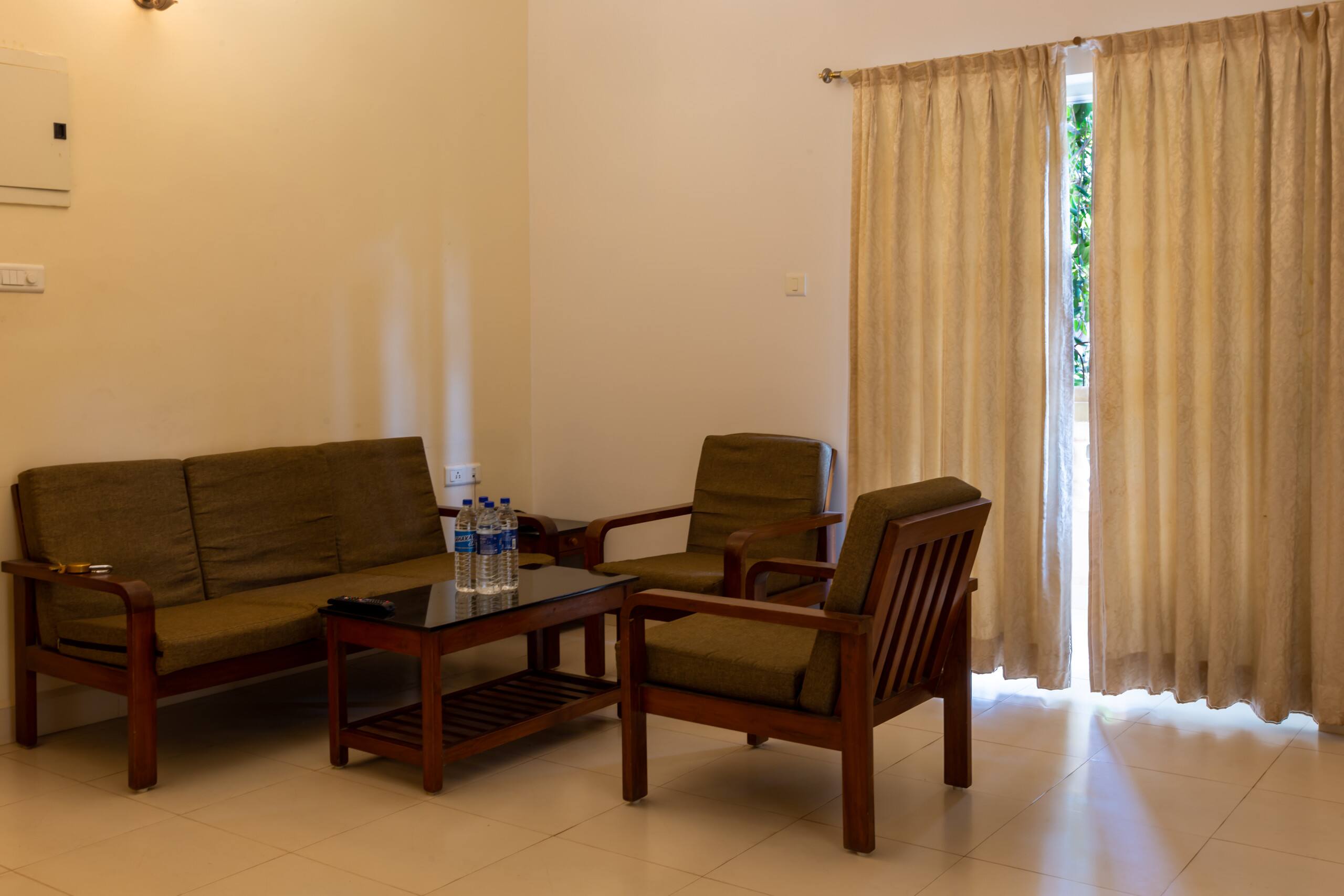 3rd RoomzAway: Pool, Kitchen, Wi-Fi 10