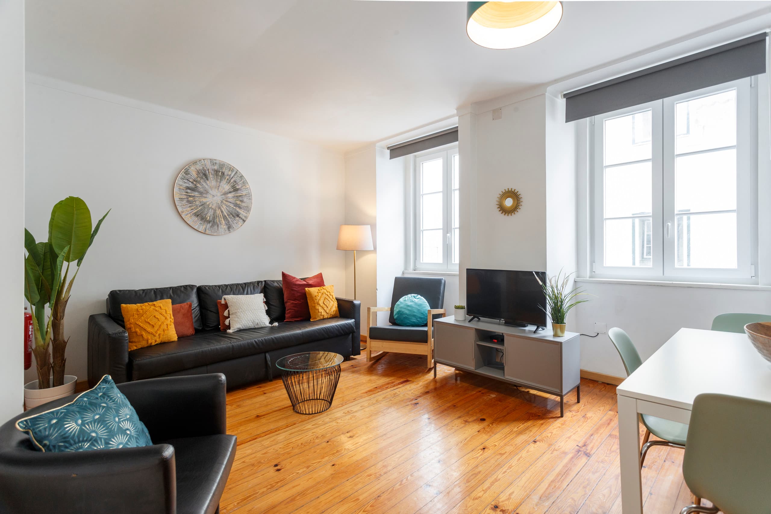 Cozy Flat in Lisbon Heart with Perfect Living Room 1