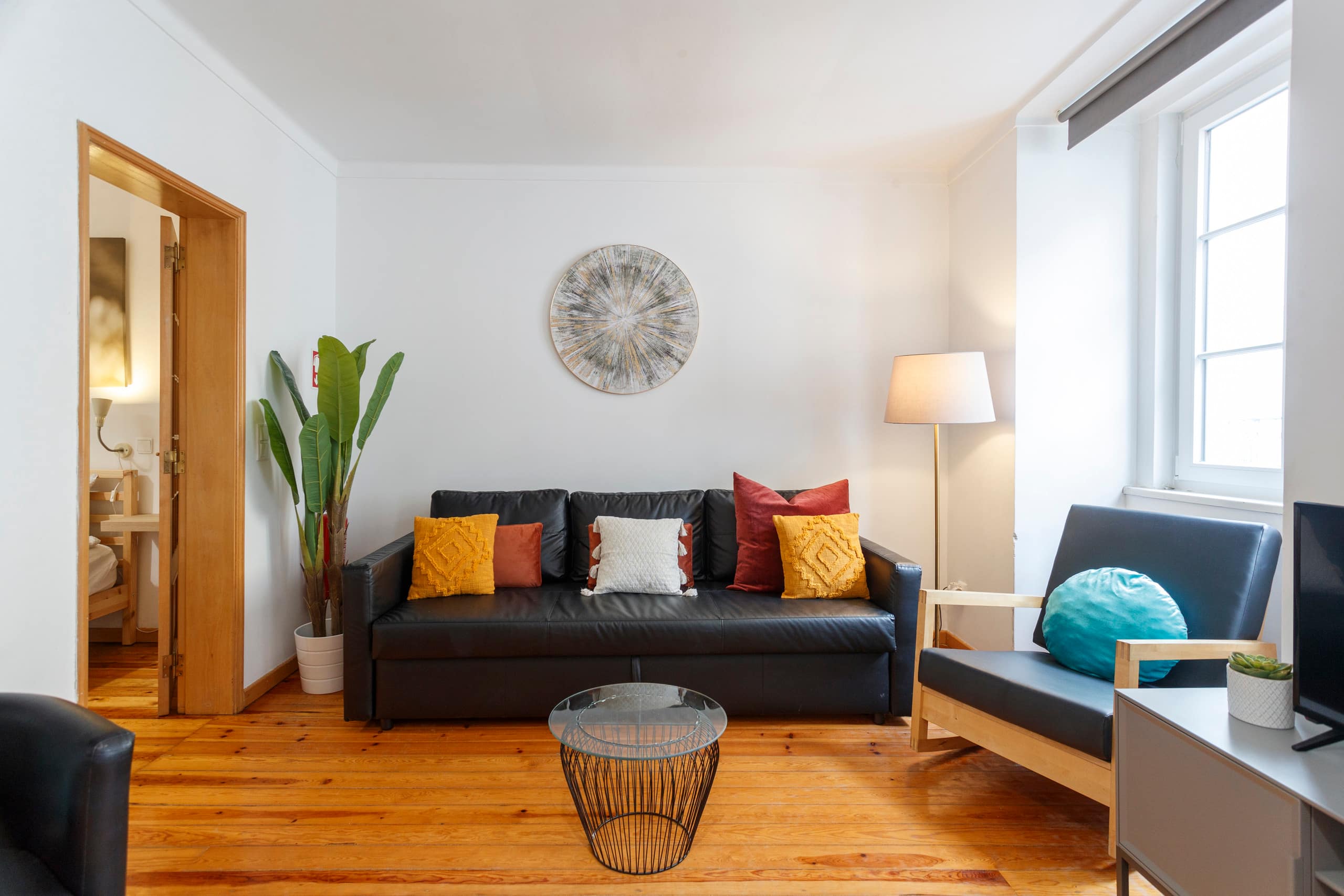 Cozy Flat in Lisbon Heart with Perfect Living Room 3