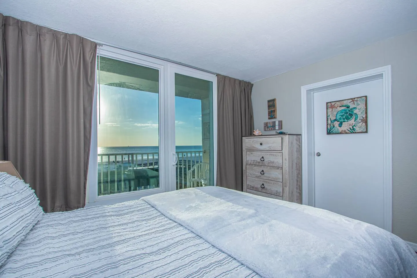 Treasure Island 2BR 2 Gulf-View Balconies 13