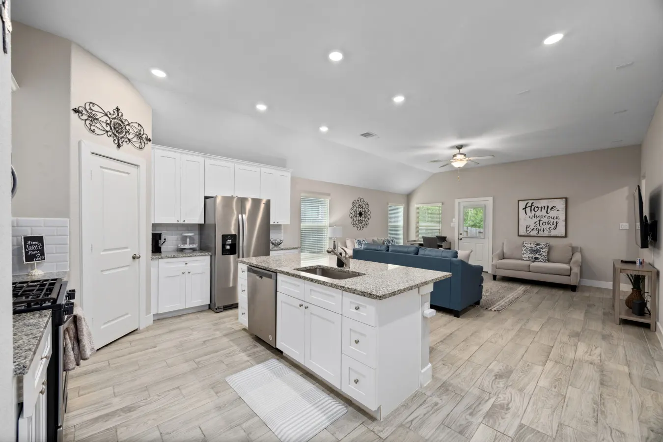 Dog-Friendly Single-Level Conroe 3BR | Fenced Yard, Sleeps 12