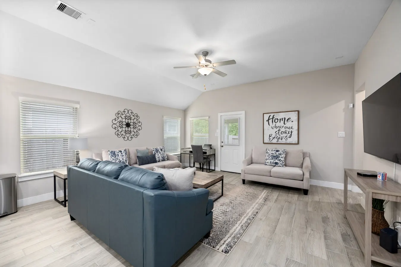 Dog-Friendly Single-Level Conroe 3BR Fenced Yard, Sleeps 12 10