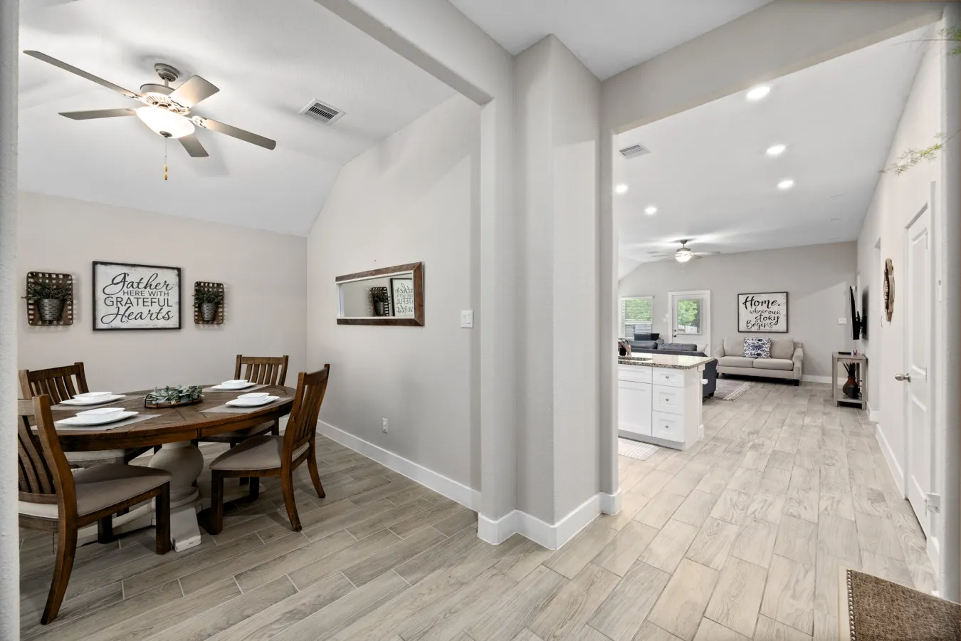 Dog-Friendly Single-Level Conroe 3BR | Fenced Yard, Sleeps 12 — photo 4