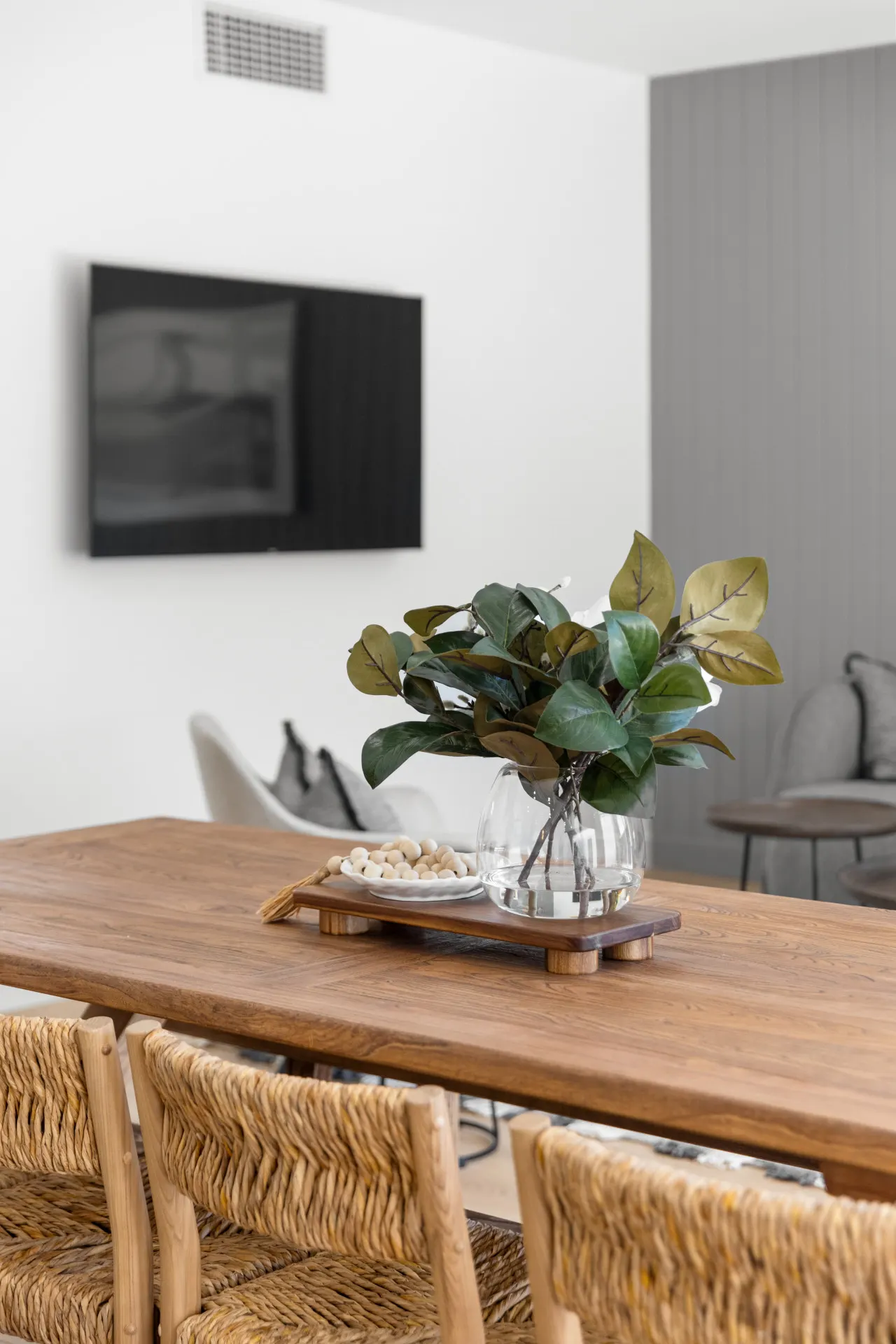 Drift at Palmstone: A Coastal Modern Retreat 14