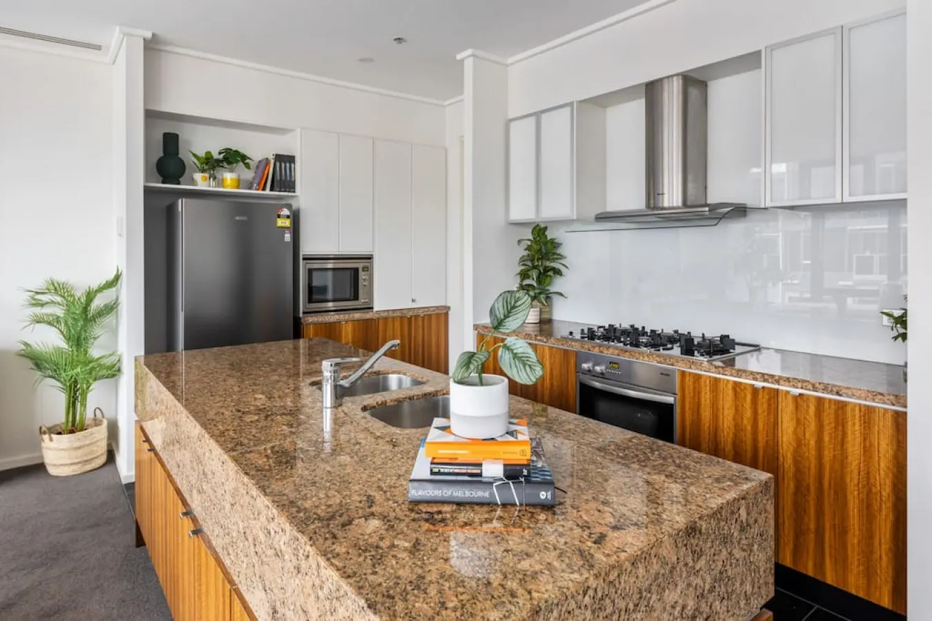 Aroha- The Ultimate Melbourne Penthouse! 10