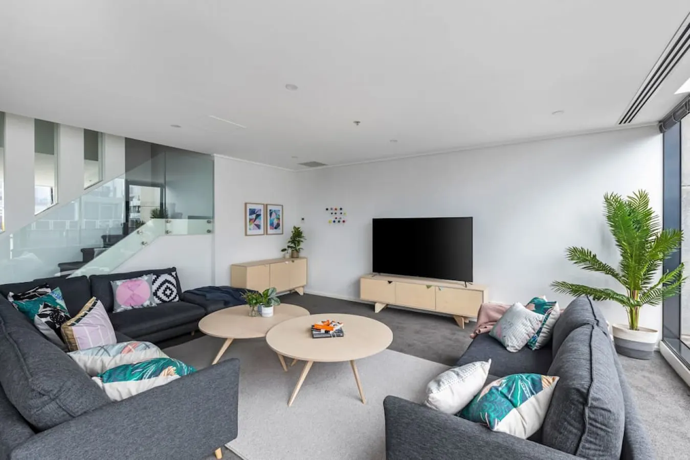 Aroha- The Ultimate Melbourne Penthouse! 8