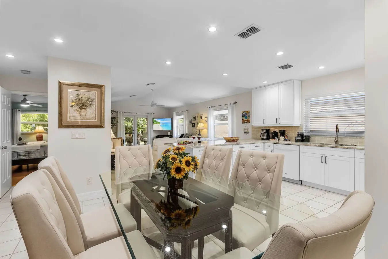 Spacious Naples Retreat Near Beaches 7