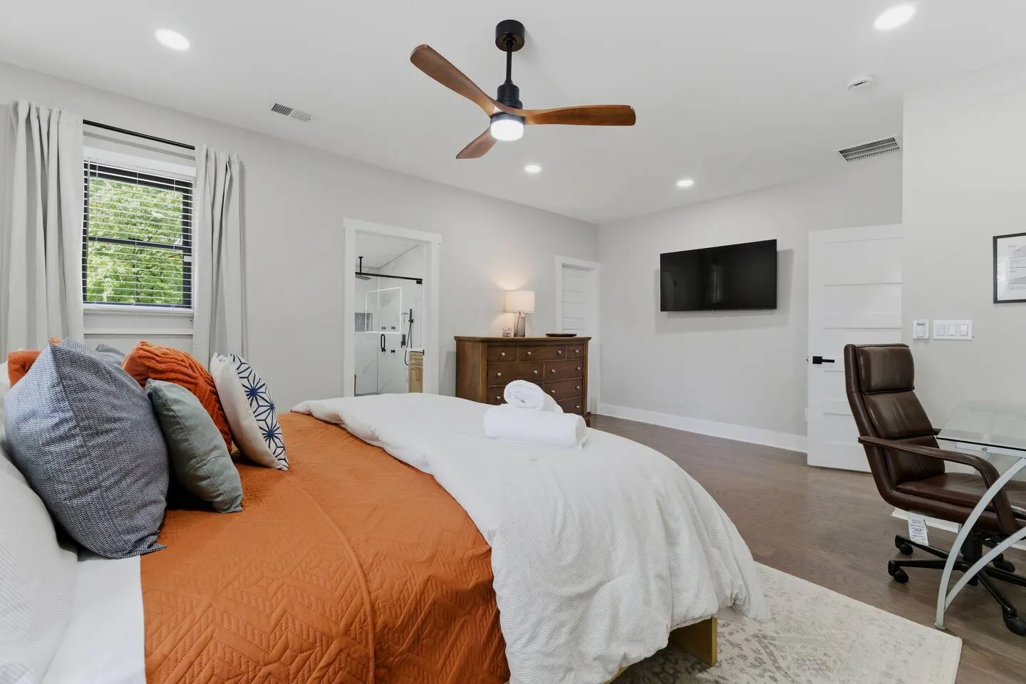 3BR Home in West End Near Benz Stadium 20