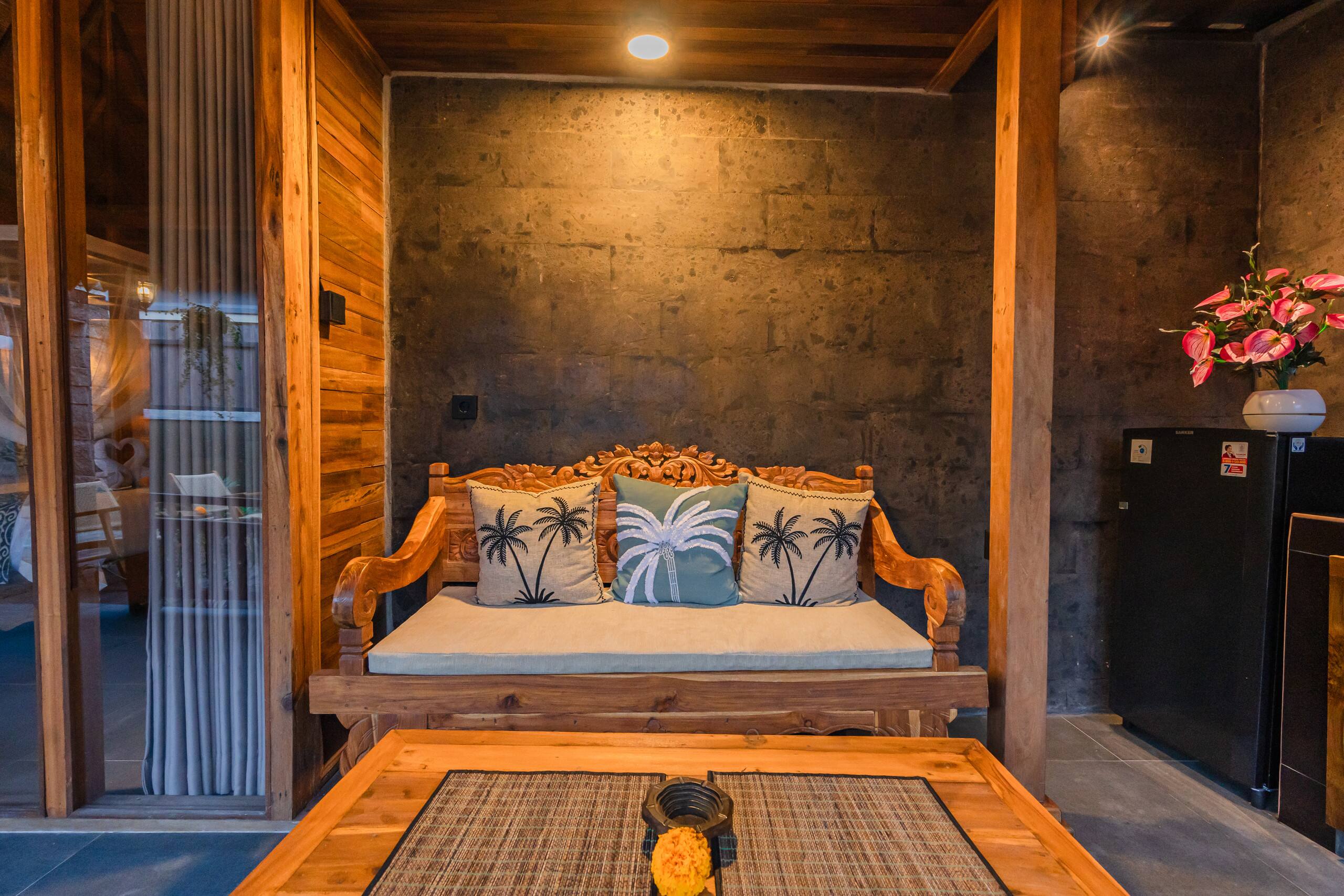 New 1 bedroom Wooden style warm in Ubud 9