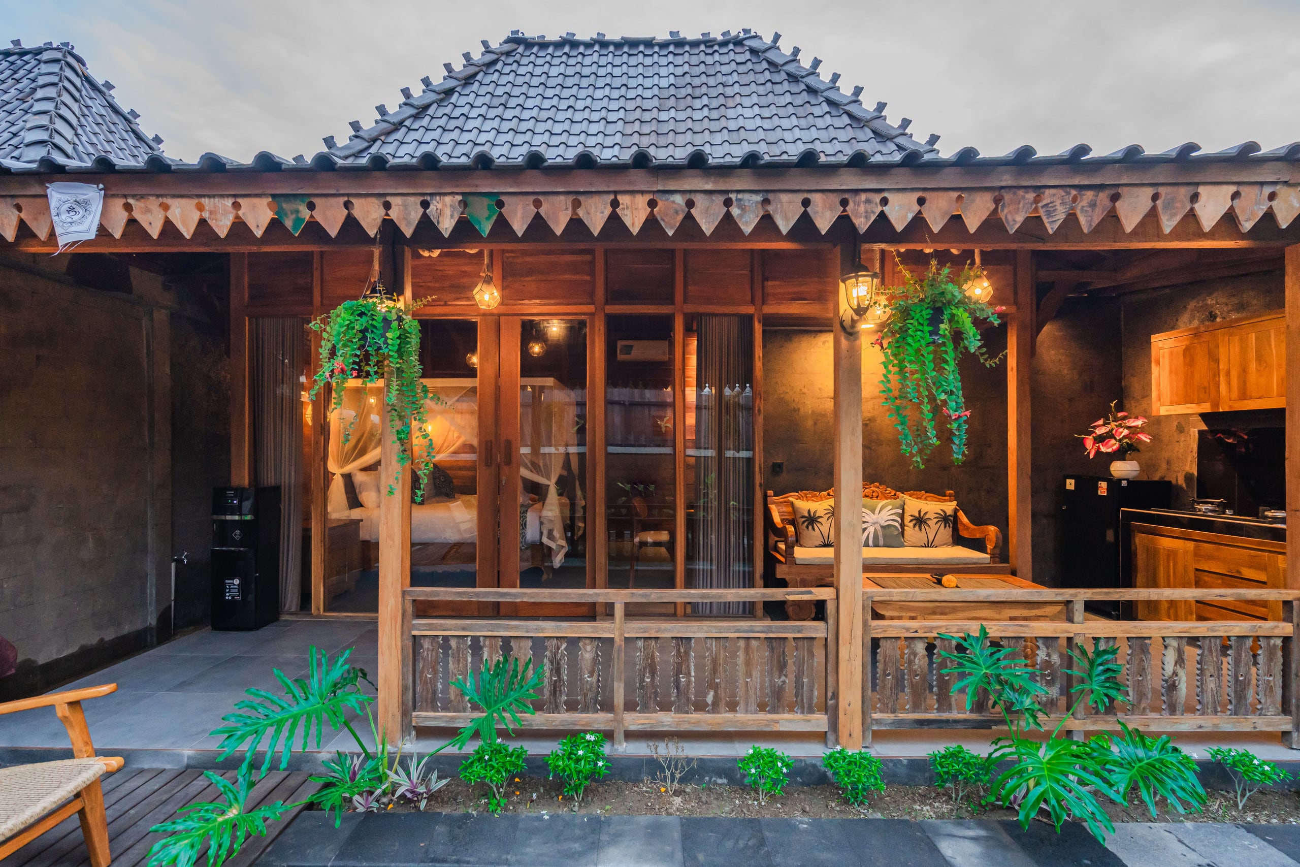 New 1 bedroom Wooden style warm in Ubud — photo 2