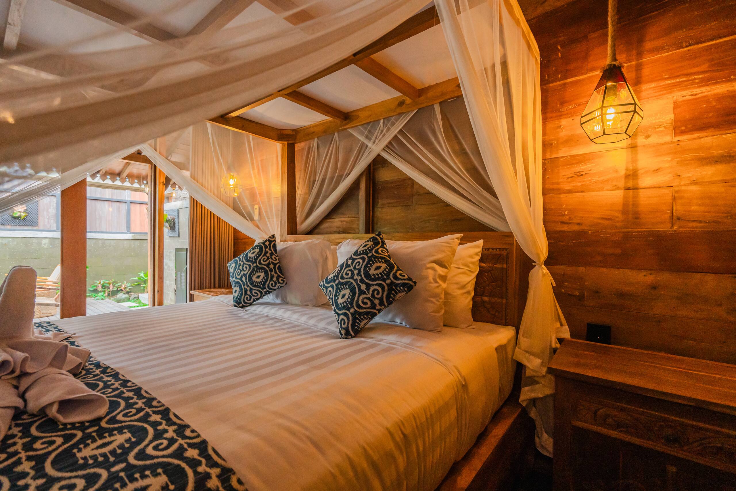 New 1 bedroom Wooden style warm in Ubud 13