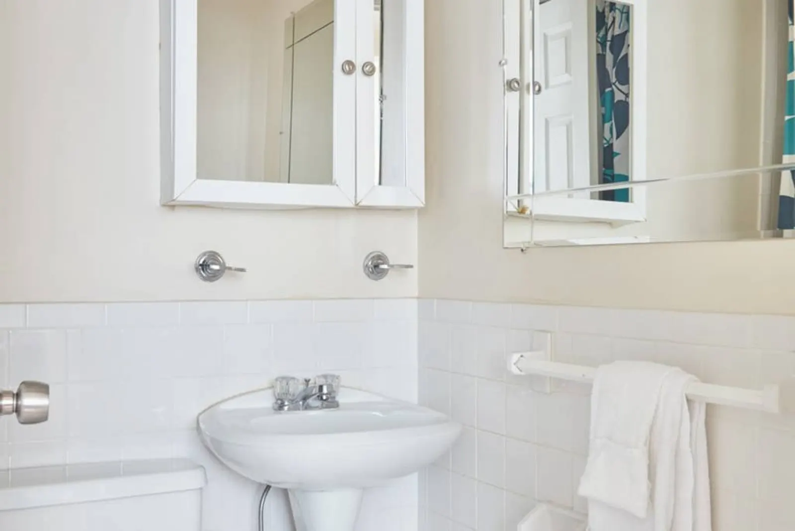 Beautiful 1BR on Top Floor in Downtown Boston 7