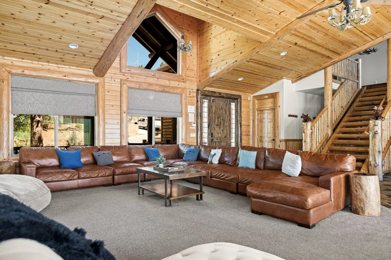 Sky High Ultimate Lodge, Hot Tub & Lake Views 14
