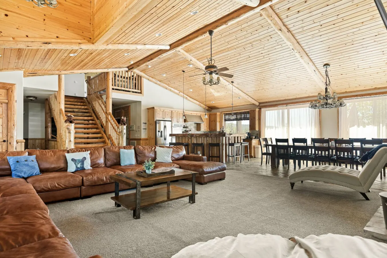 Sky High Ultimate Lodge, Hot Tub & Lake Views 15