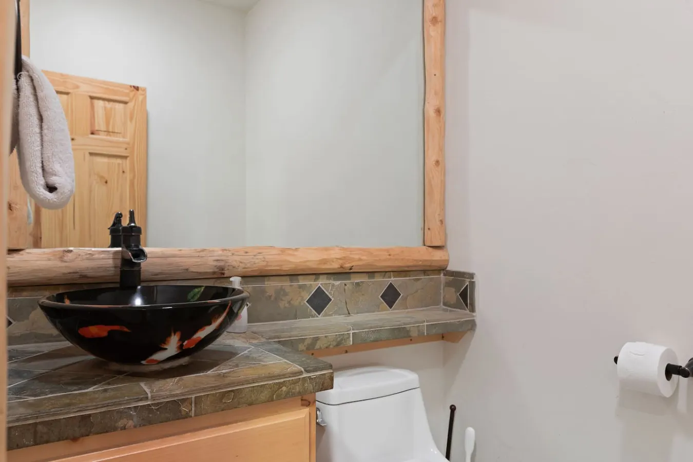 Sky High Ultimate Lodge, Hot Tub & Lake Views 19