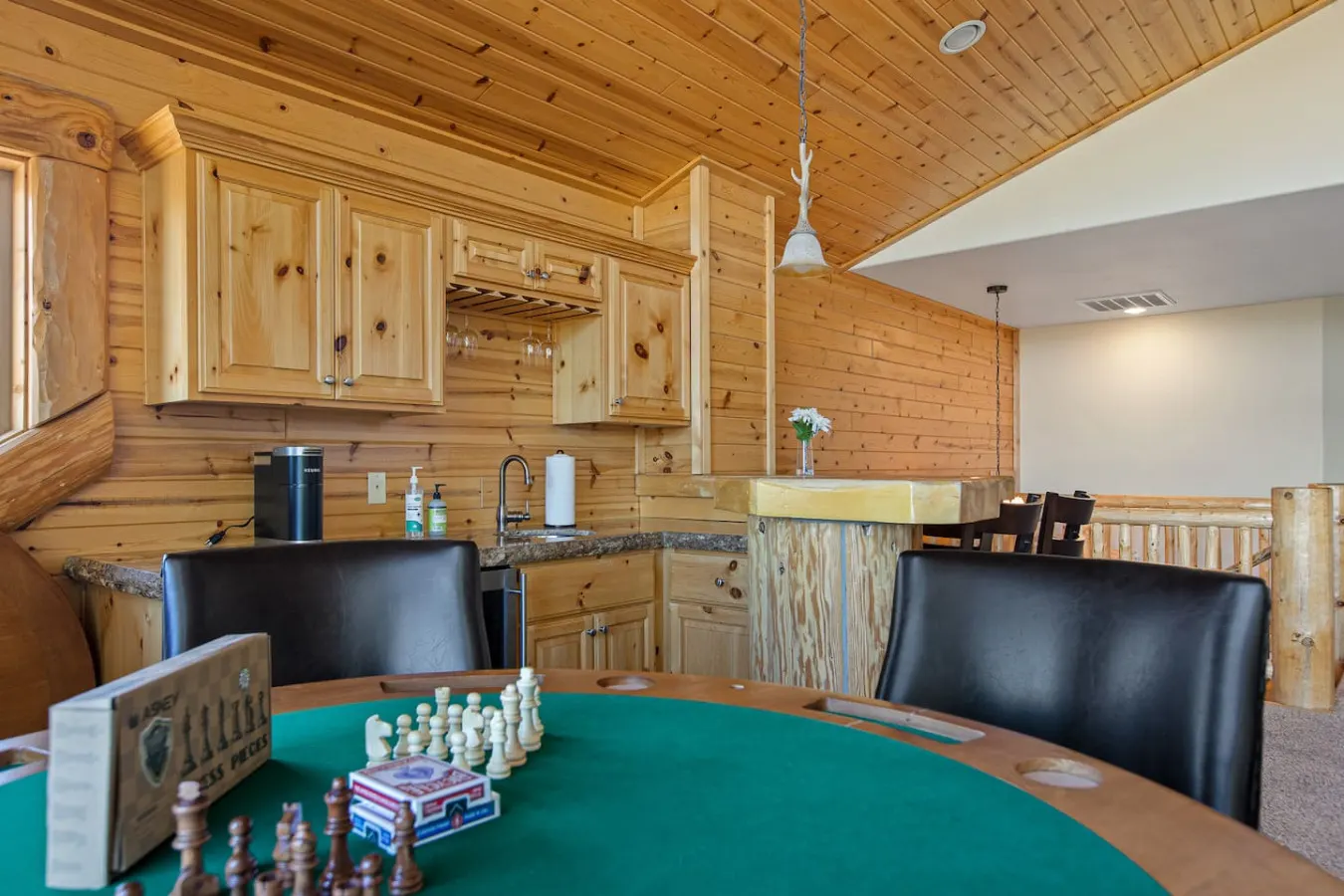 Sky High Ultimate Lodge, Hot Tub & Lake Views 4