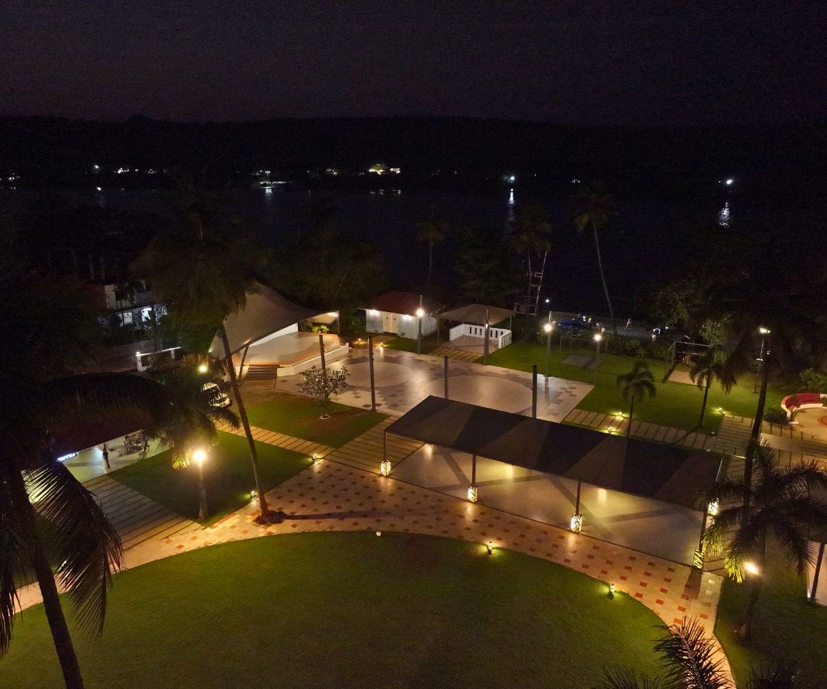 Dream home river banks 8