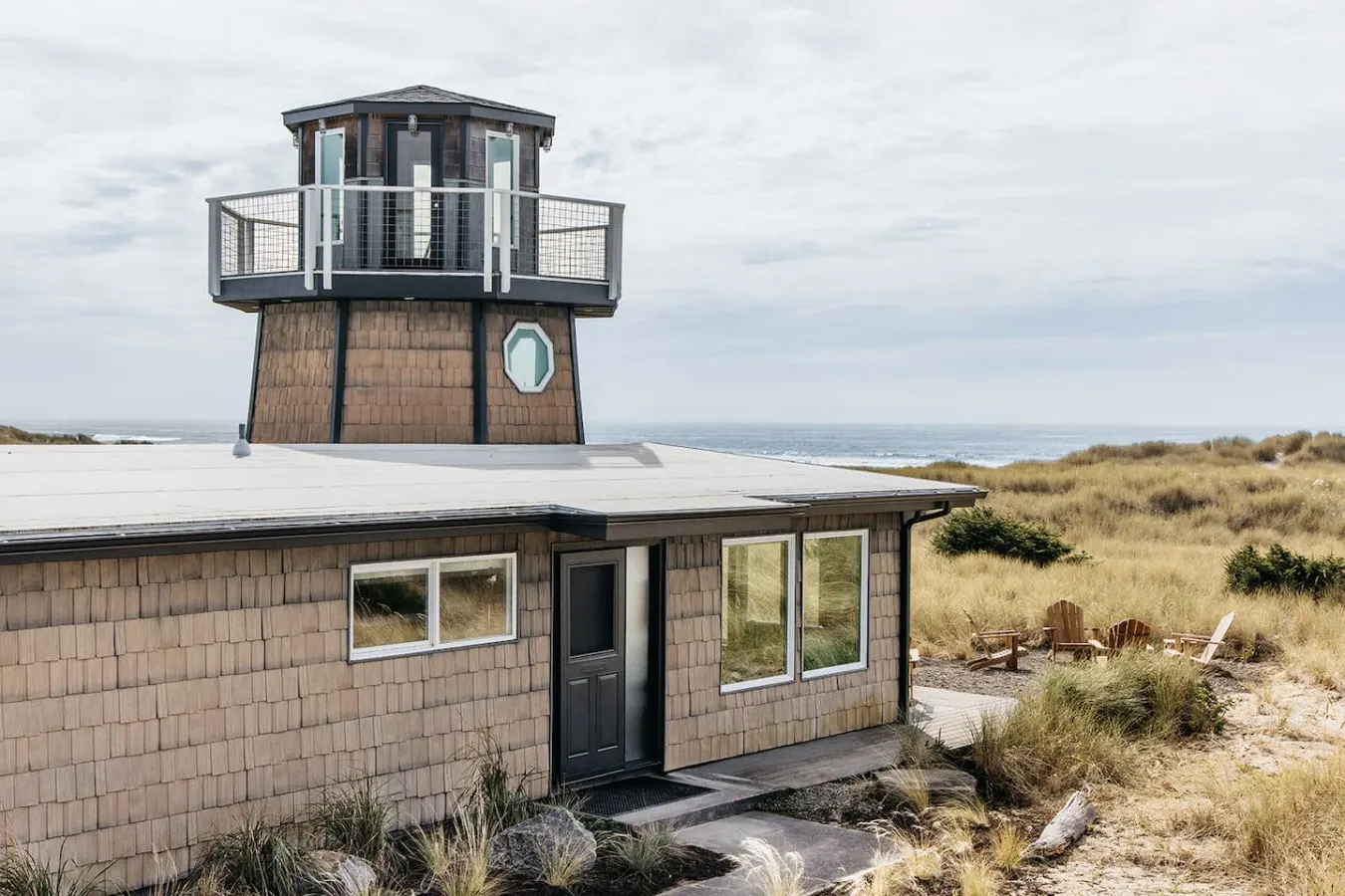 Lighthouse on the Beach with Hot Tub & Fire Pit 12