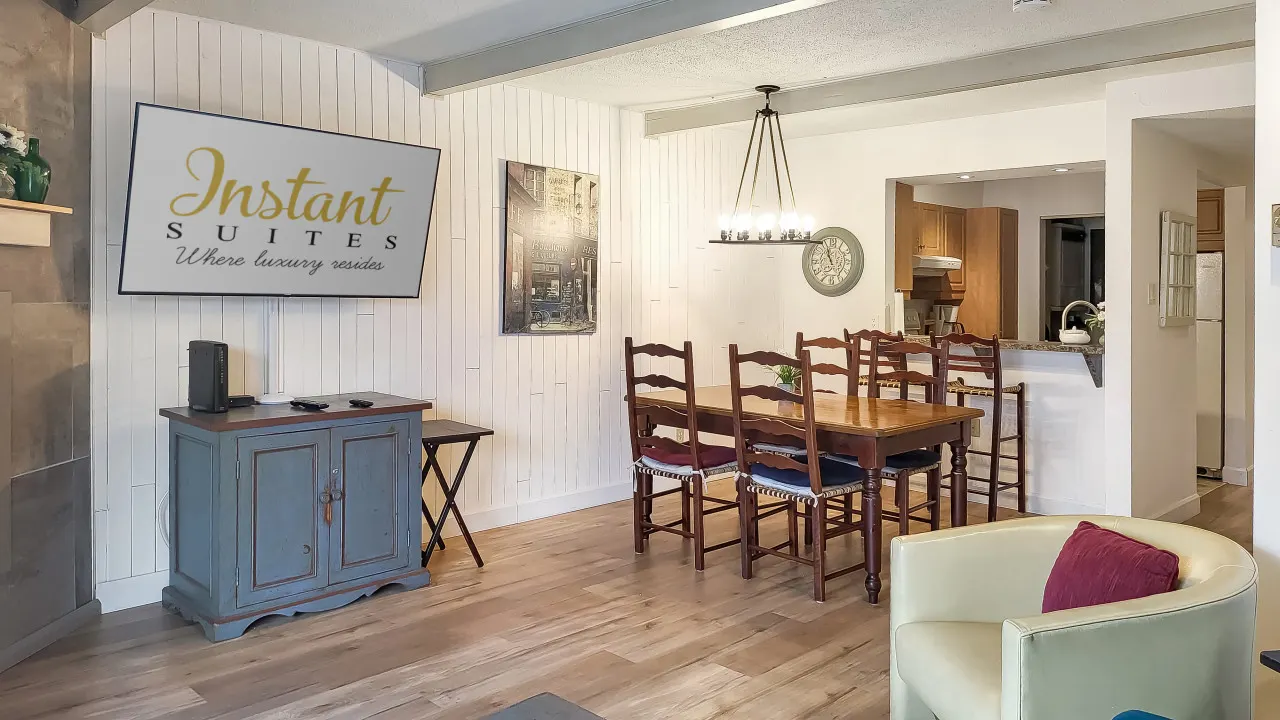 The Mountain Lake house by Instant Suites of Mont-Tremblant 7