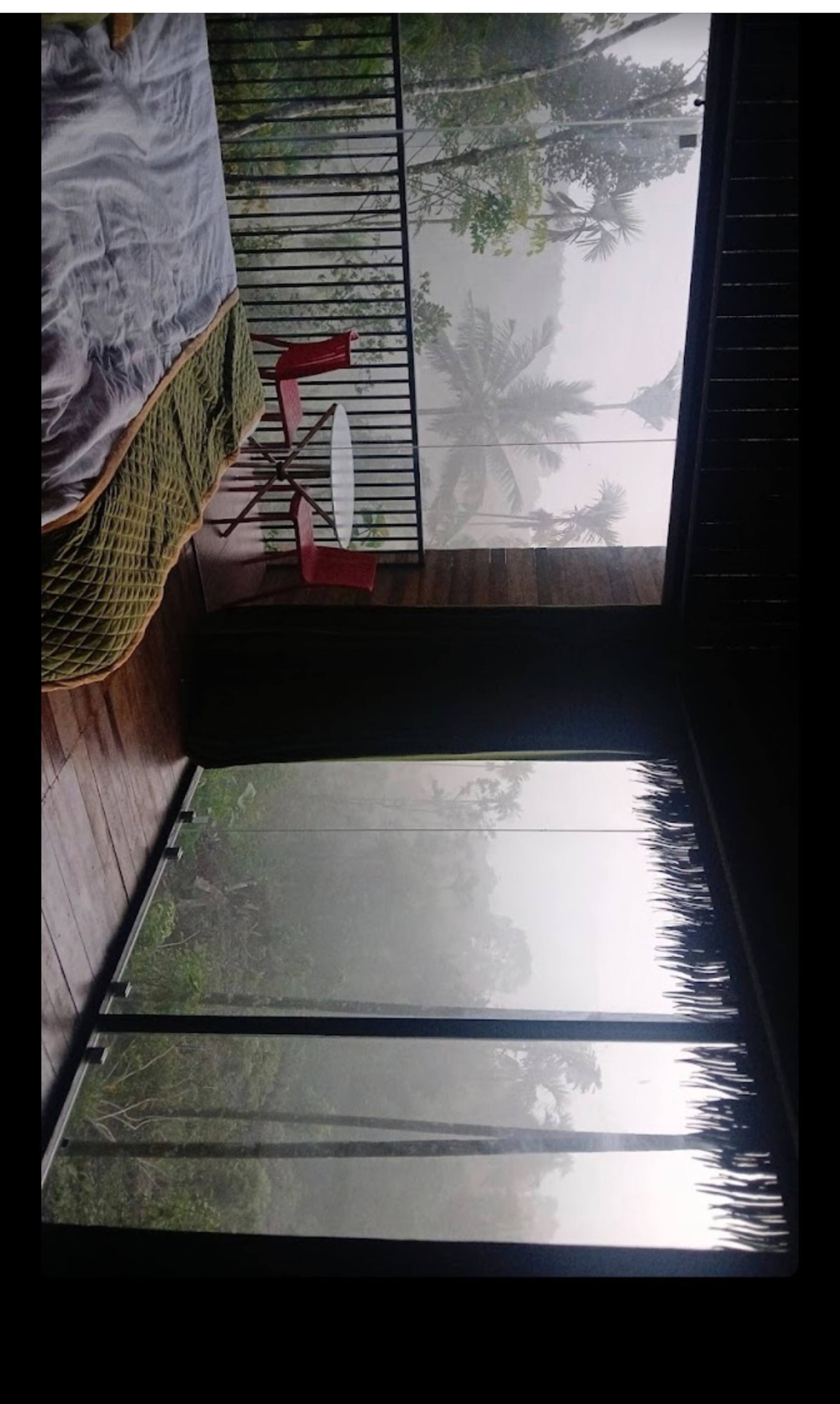 Private Wooden cottage/pet/pool/balcony/iypes 8