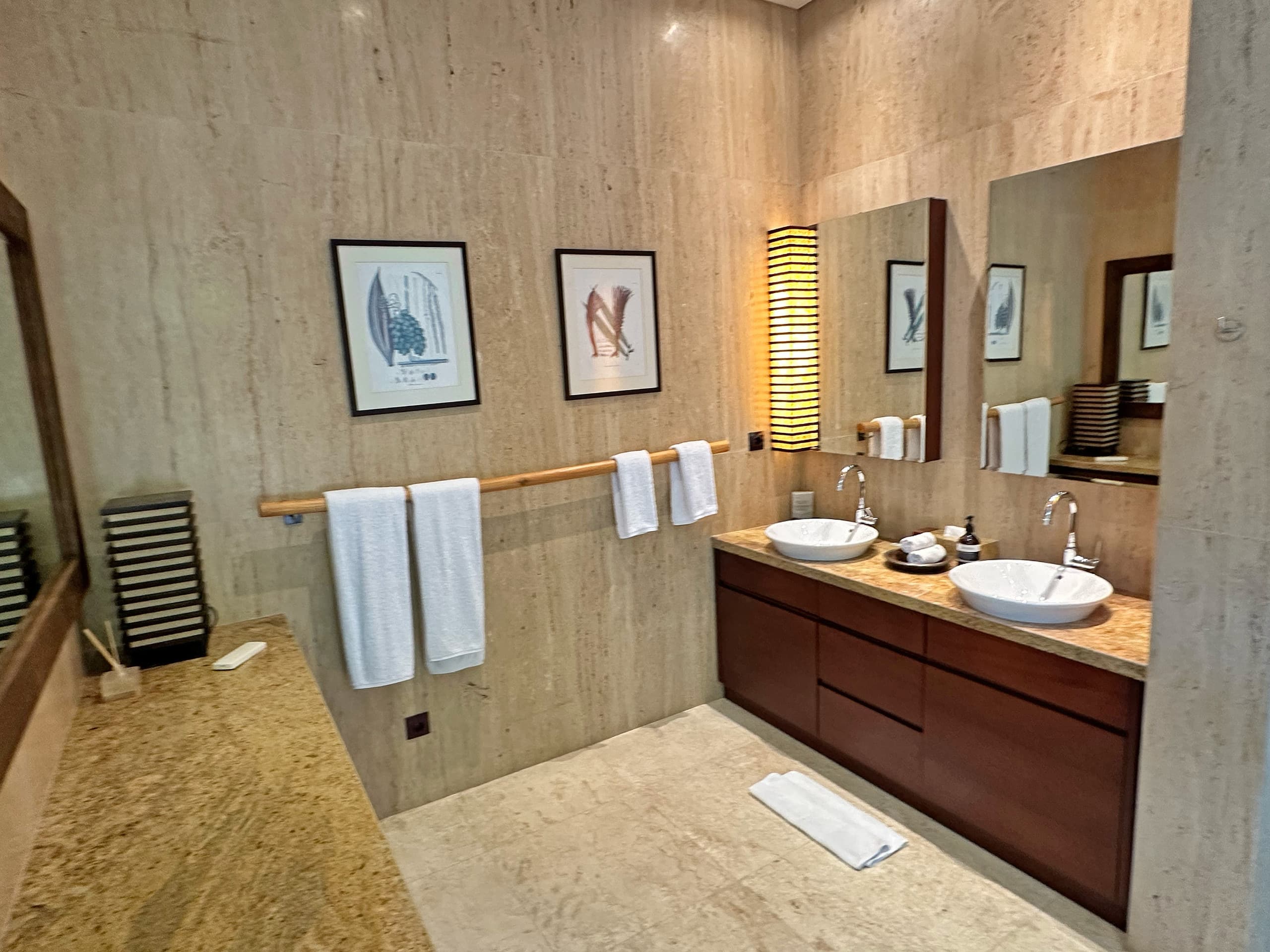 Luxury 4 Bedroom Cliff Ocean Edge Villa Uluwatu 13