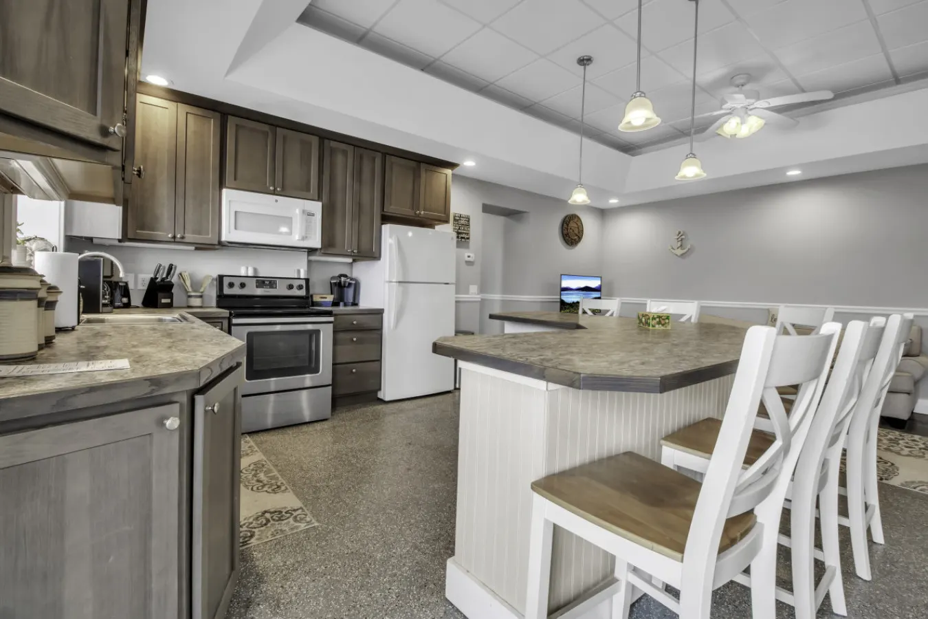 FLX Retreats Conesus Condos- APT D