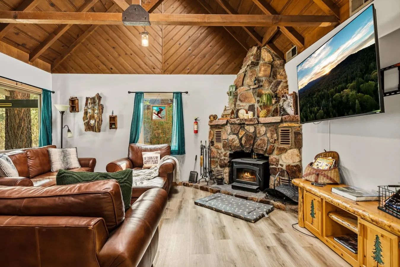 Maple Hill Haus Cabin w/ Patio & BBQ, Near Trails 11