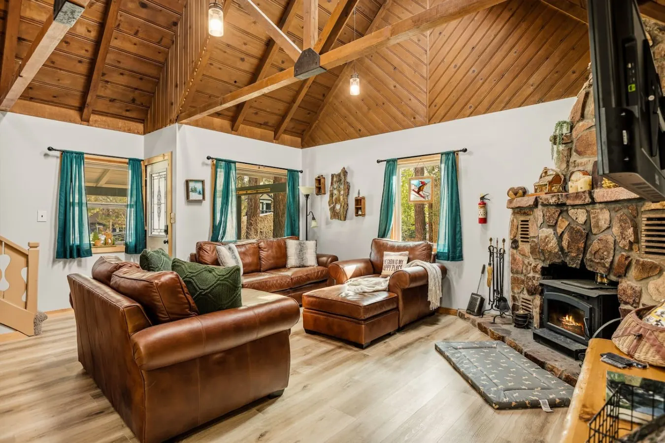 Maple Hill Haus Cabin w/ Patio & BBQ, Near Trails 6