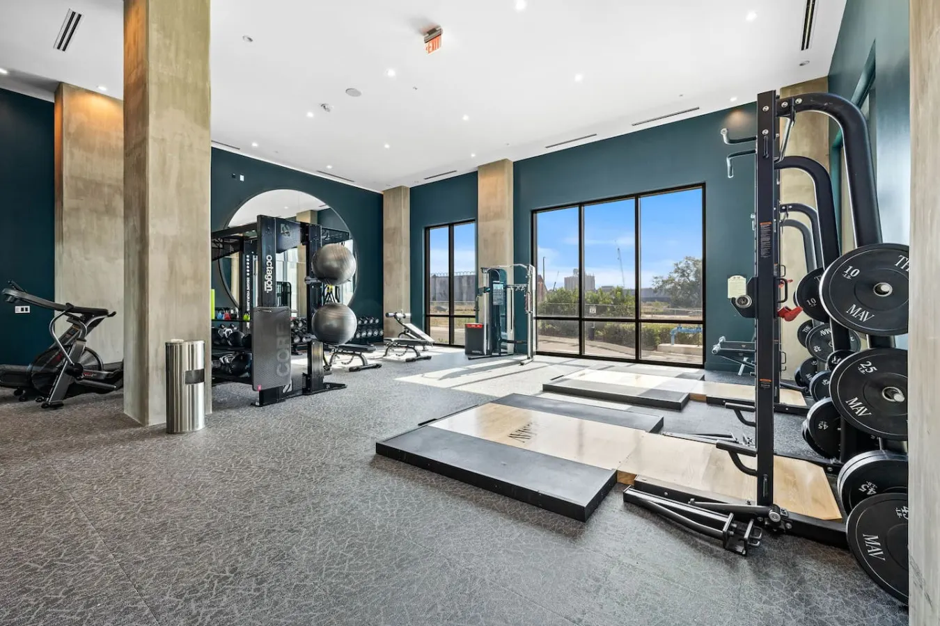 Comfortable Channelside 1BR w/ Great Perks 9